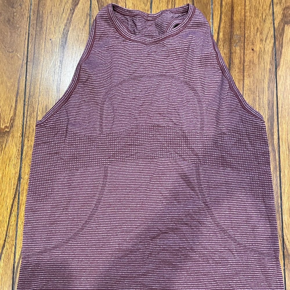 Lululemon high neck run swiftly tank size 10